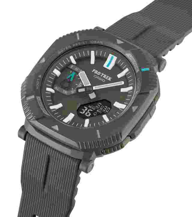 Casio Pro Trek Outdoor Men's Watch Bluetooth Charcoal PRJ-B001-1ER