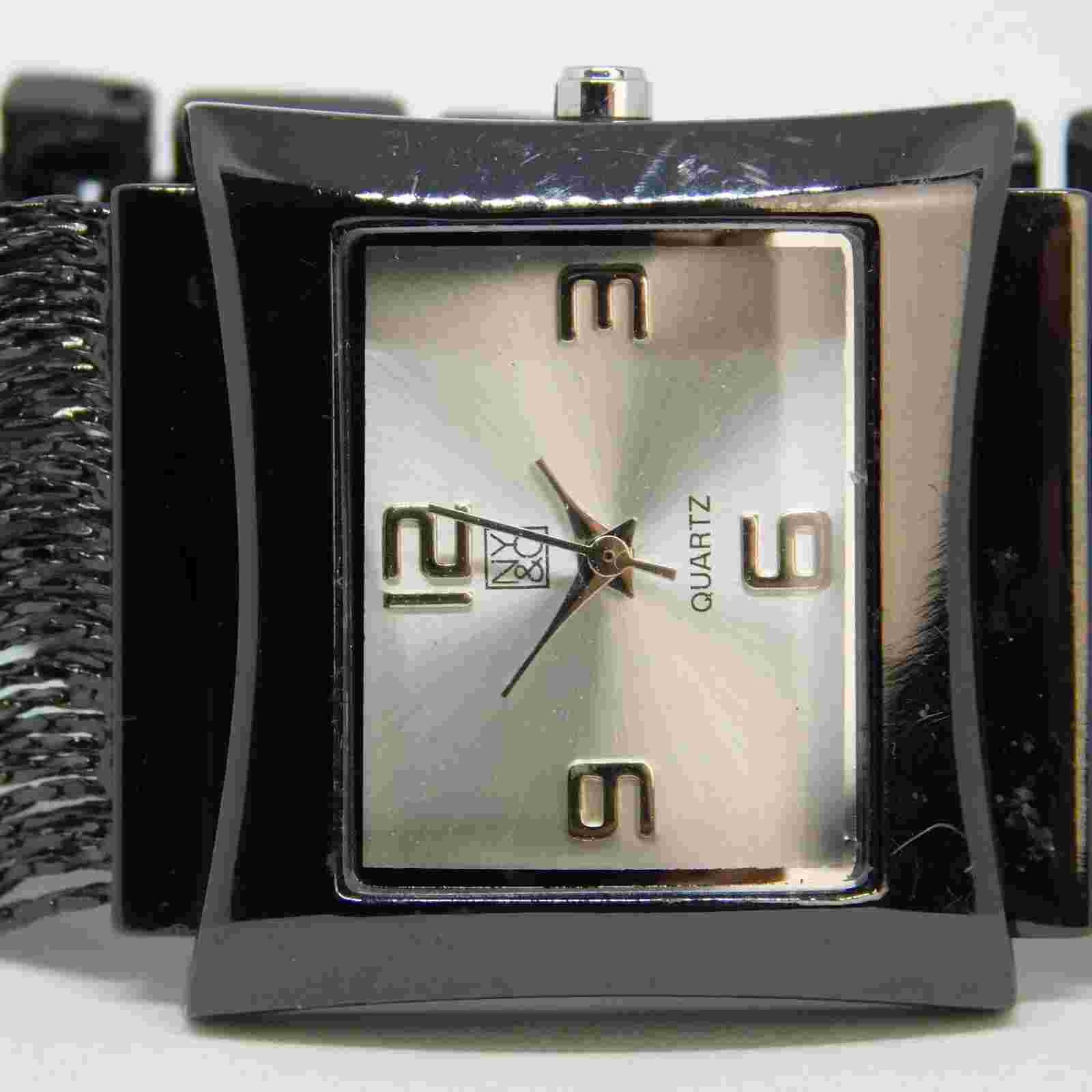 NY&C Black Tone Quartz Analog Women's Watch Sz. 7" New Battery