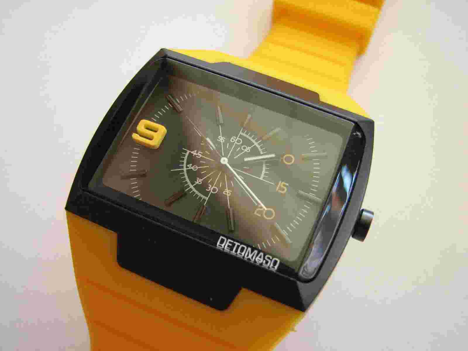 NEW Very nice High quality DeTomaso SANDRO analog fashion watch (Yellow color)