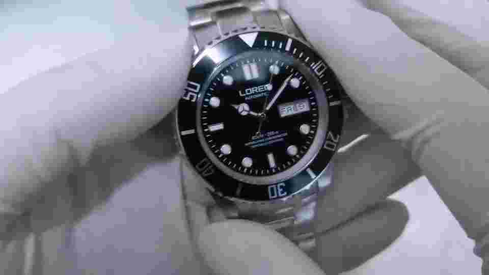 Men's Automatic Mechanical Watches Sapphire Glass Rotating Bezel 200M Waterproof