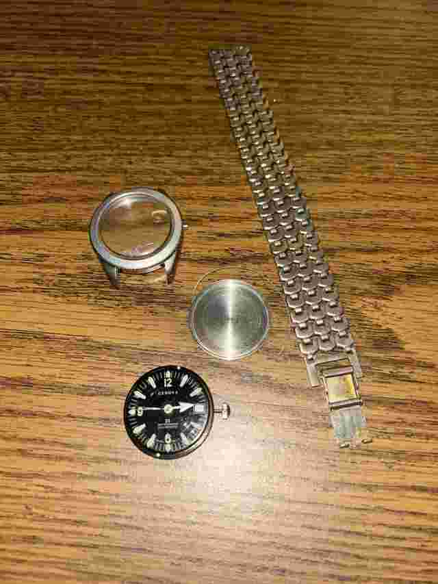 Vintage Genova Wrist Watch For Parts / Repair DL