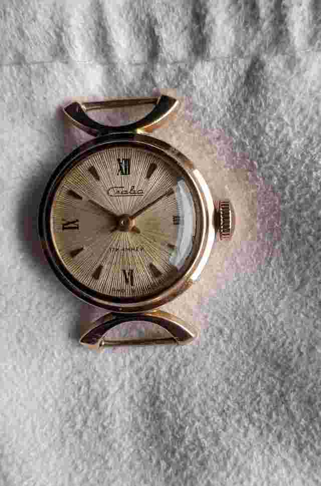 Ladies GOLD 14K(583) Wristwatch "Slava" Rare USSR Brand & GOLD Armband Solid 14K
