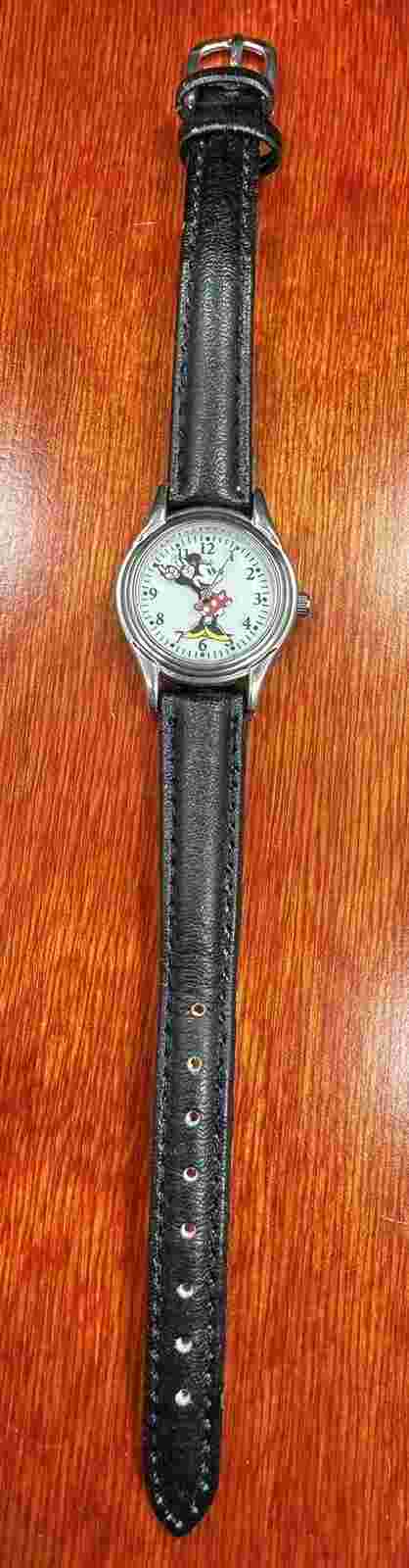 Disney Watch MN1305 Accutime Minnie Mouse Black Leather Watch W-231