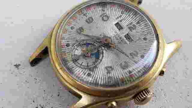 VINTAGE JOVIAL TRIPLE DATE MOONPHASE GOLD PLATED 32MM MENS WATCH