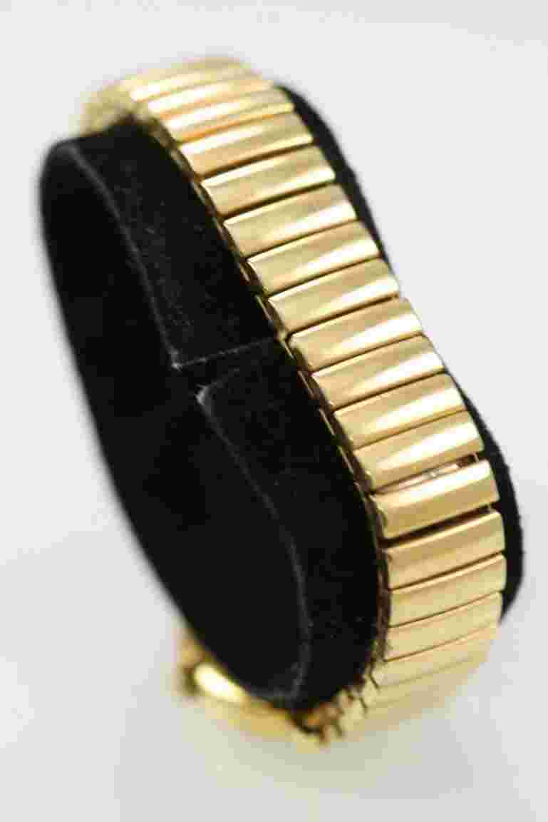 Cache Watch Women Gold Stainless Steel Stretch WR Battery White Pearl Quartz