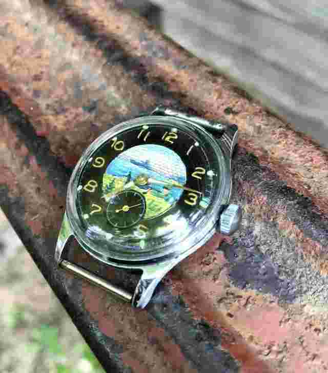 USSR Rare Soviet Vintage mechanical watch Kama Hand painted dial in oil!