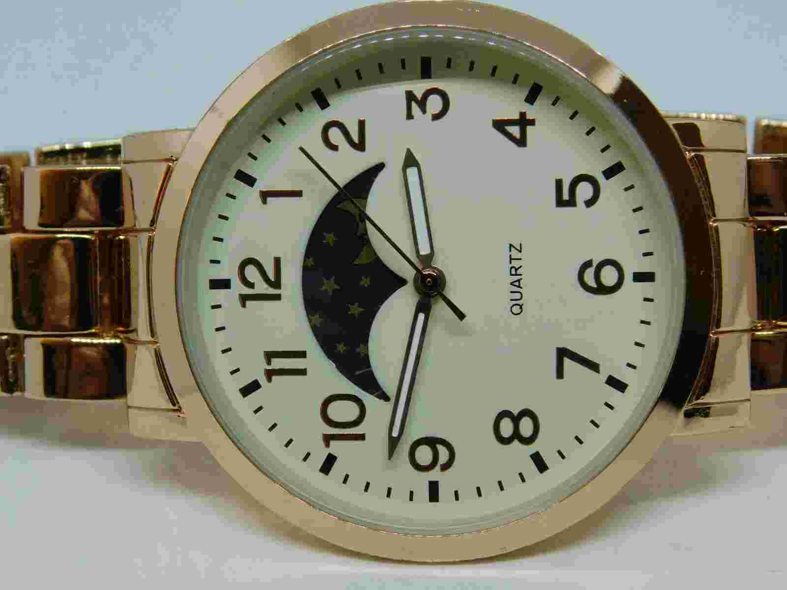 American Eagle Outfitters Rose Gold Tone Women's Watch Sz. 6 1/2" New Battery