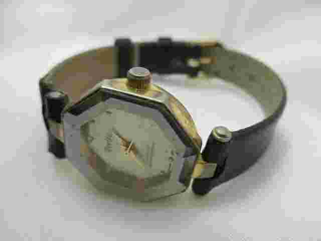 Perini Analog Wristwatch Black Buckle Band Gold Tone
