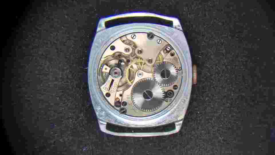 Tell (Swiss) Cushion Sub-Dial Men's Manual-Wind Watch (Vintage) --Running