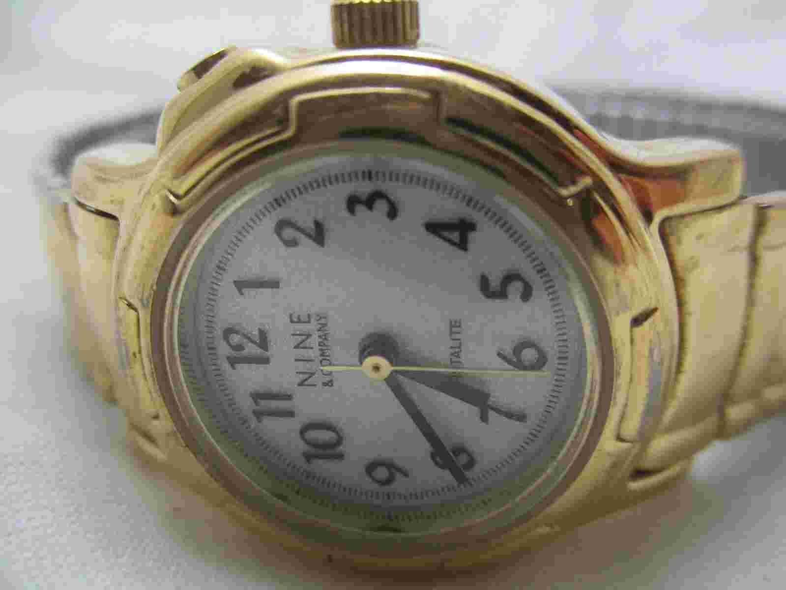 Nine & Company Wristwatch Gold Tone Expansion Band Round Face