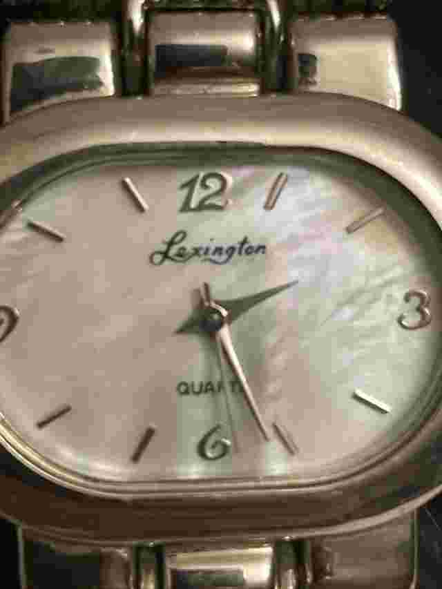 Lexington Quartz Ladies Cuff Watch Silver Tone New Battery