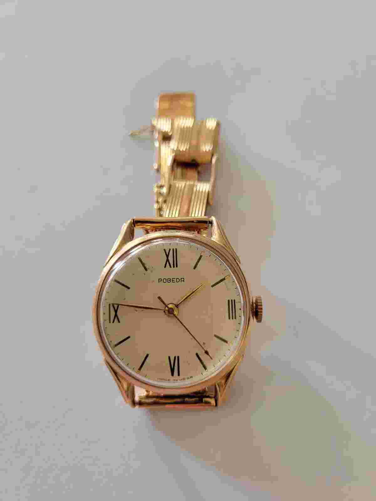 Vintage USSR 583 14K SOLID ROSE GOLD WATCH Pobeda Zim SOLID GOLD BAND