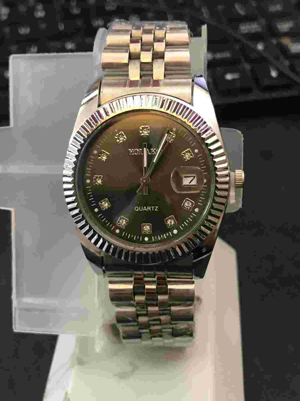 YOLAKO 36mm Gray Dial Diamond index Date Men's Quartz Watch, NEW (Lot2401)