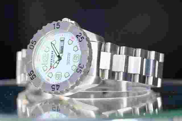 BEUCHAT ABYSS DIVERS MENS WATCH WHITE ARABIC SUPER LUMINOVA ROTATING BEZEL 200M