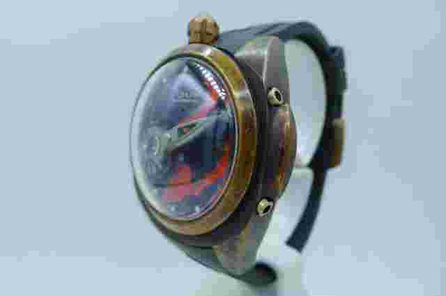 AZIMUTH SPACESHIP LAVA OVERLAND BRONZE BRONZO JUMP HOUR SWISS MADE WARRANTY