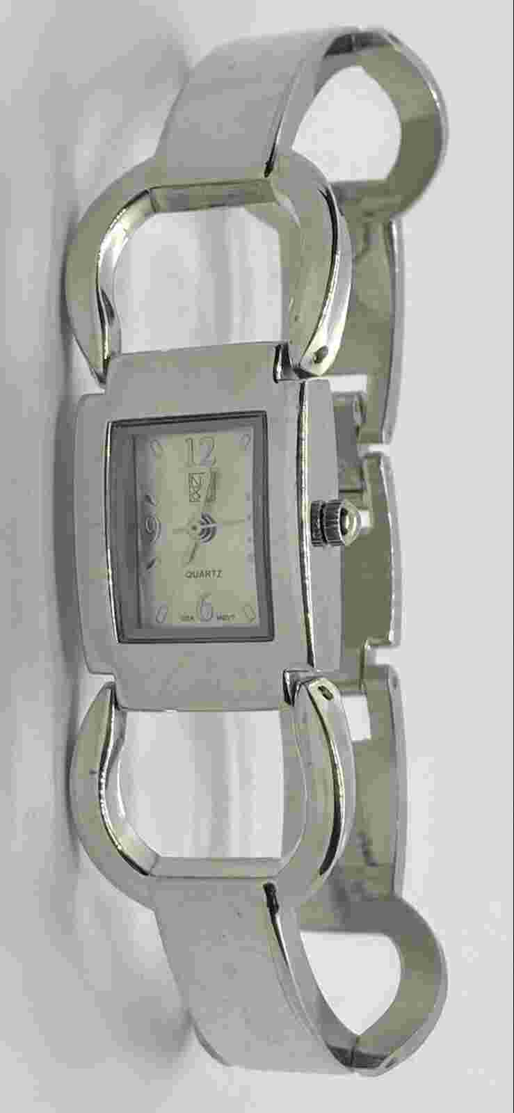 NY&C Ladies Watch Shiny Silver 7” Band, Case, Dial Virtually Pristine!