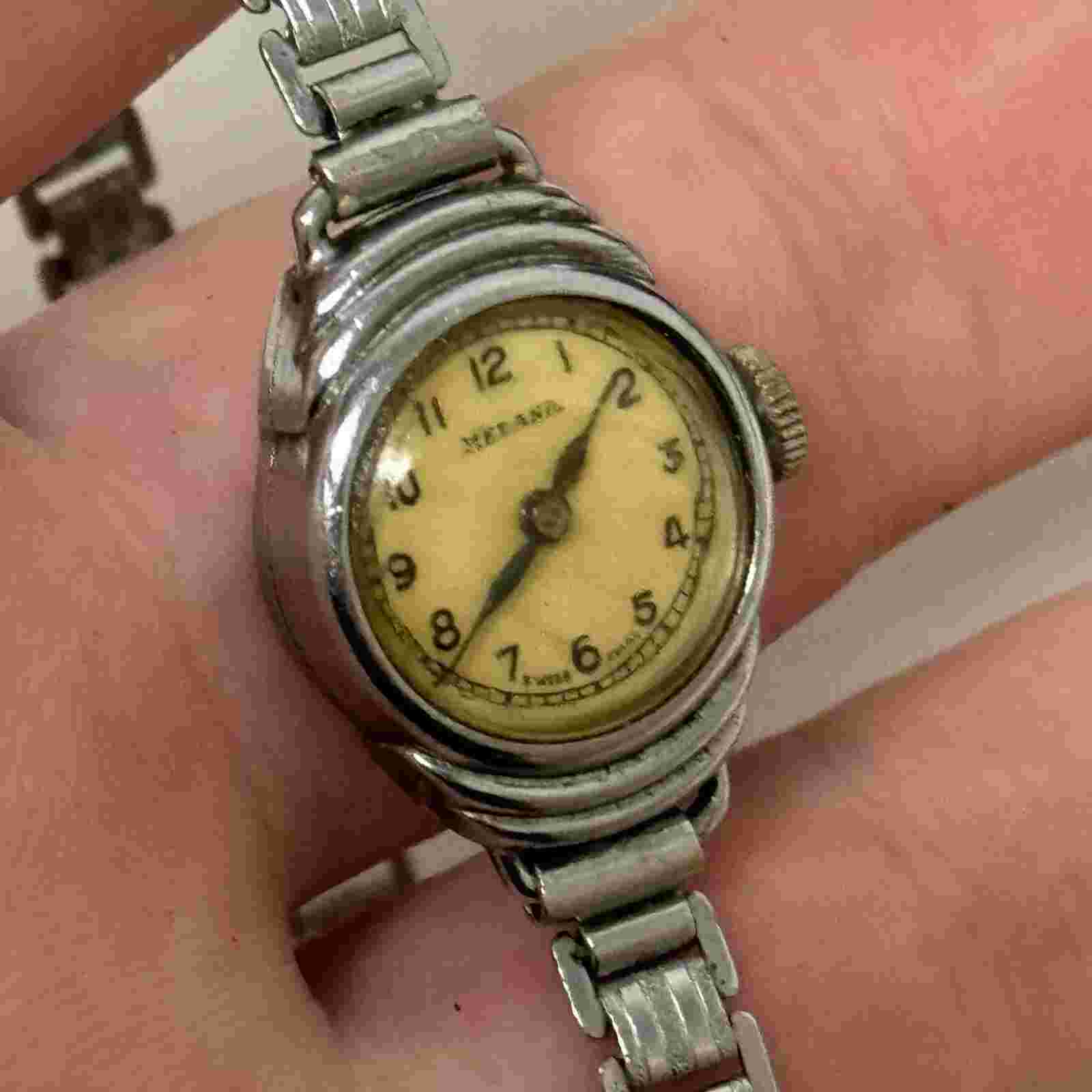 17mm Medana Mother Of Pearl Rollpress Bonklip Style Watch NON WORKING