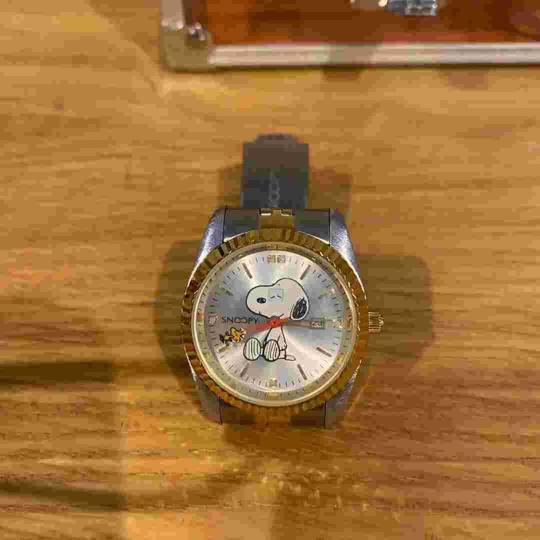 Snoopy World Limited Watch Charming Eye Watch