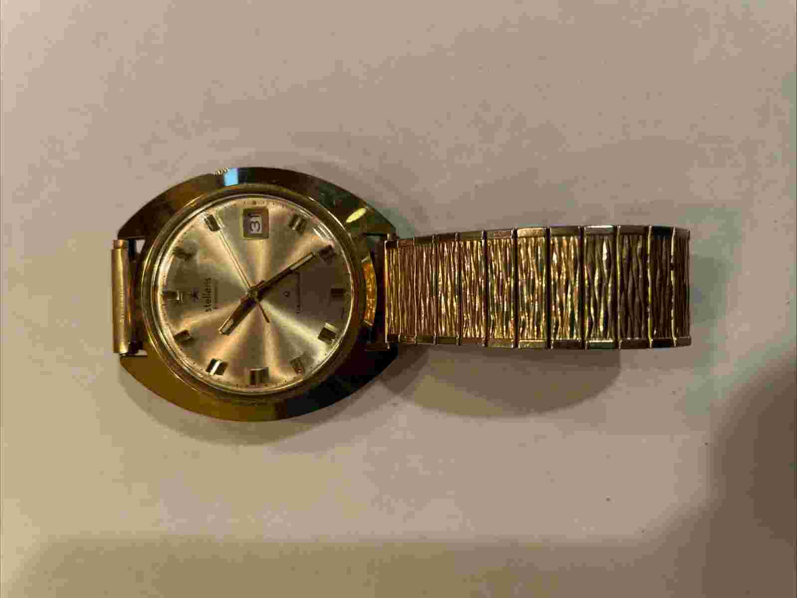 Vintage Swiss STELLARIS Men's gold Manual WINDING Watch DATE Works