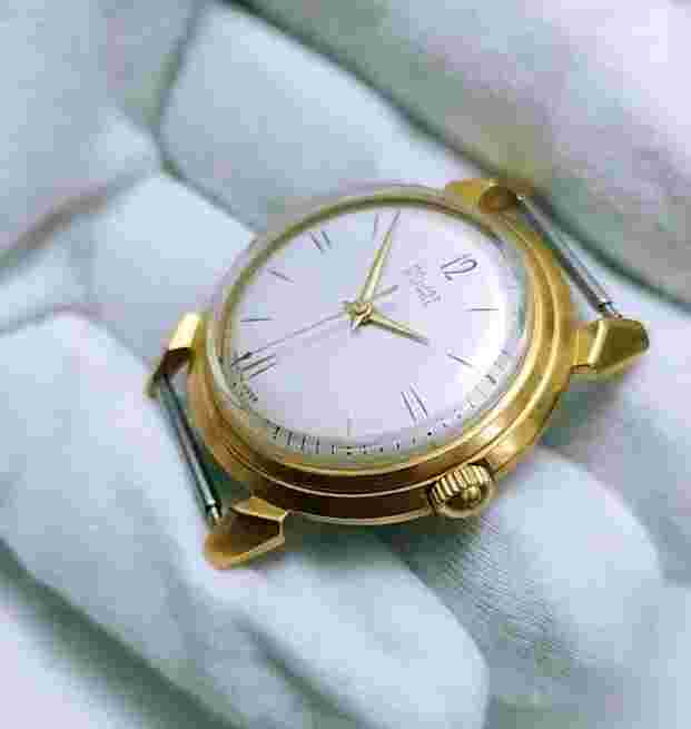 Rarest Soviet First Automatic Wrist watch Rodina 1 MCHZ KIROVSKIE 1950`s