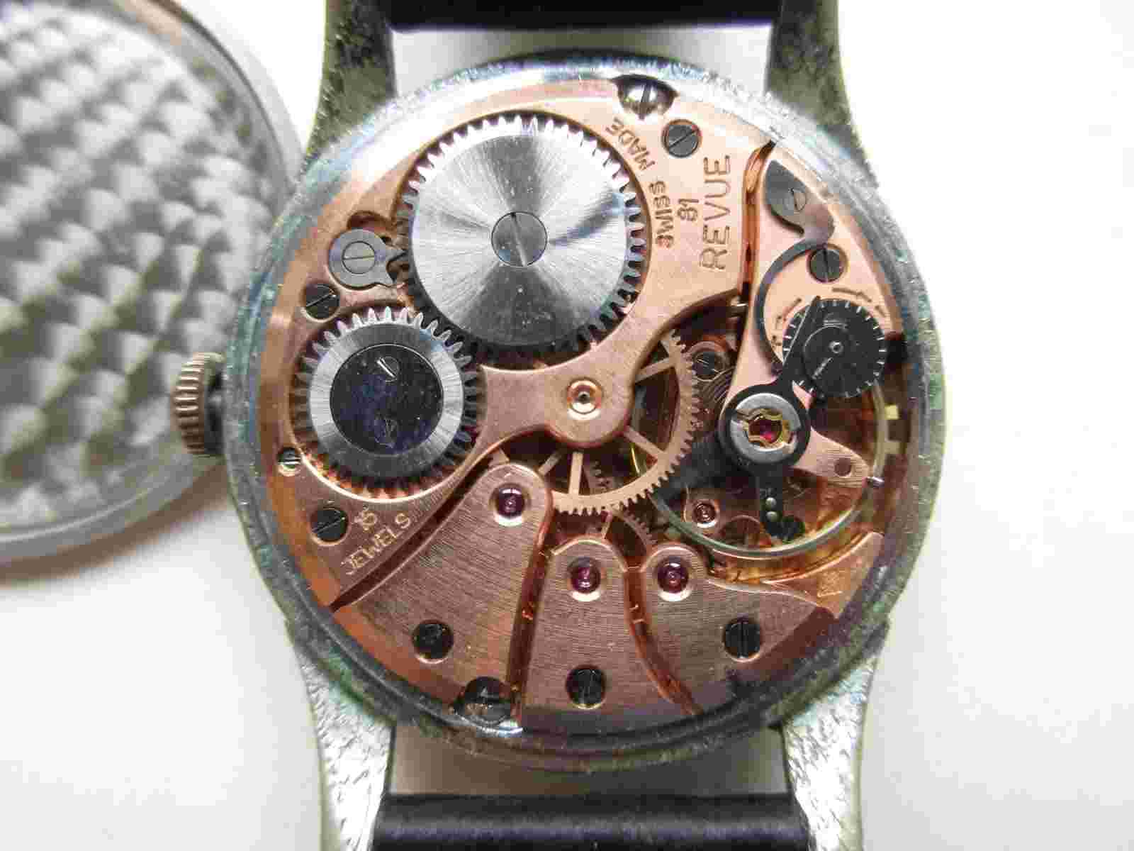 Revue cal. 81 Swiss sub seconds men's watch - tropicalised dial - running