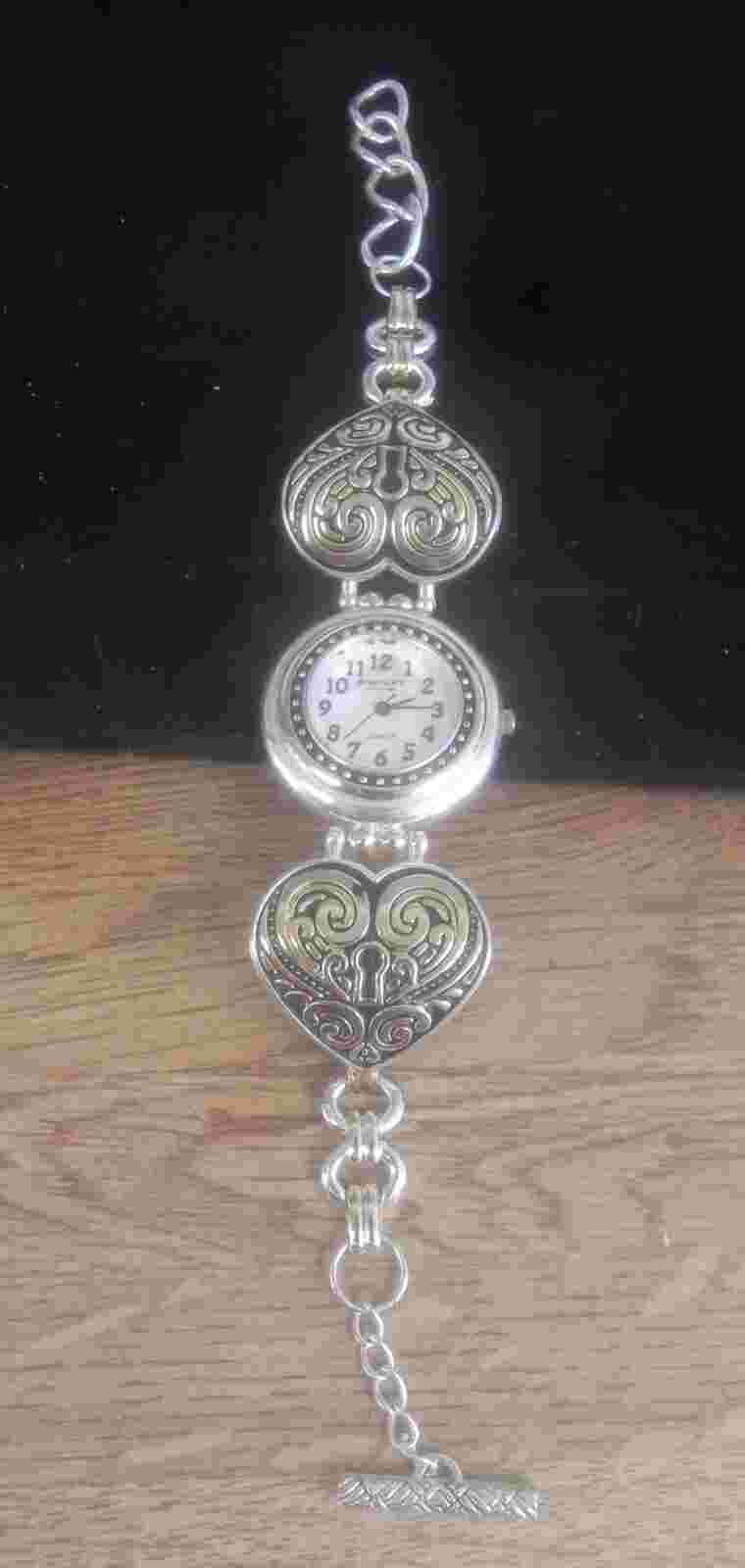 Ashley Princess Silver Tone Metal Case Bracelet Women Watch .HEART BRACELET BAND