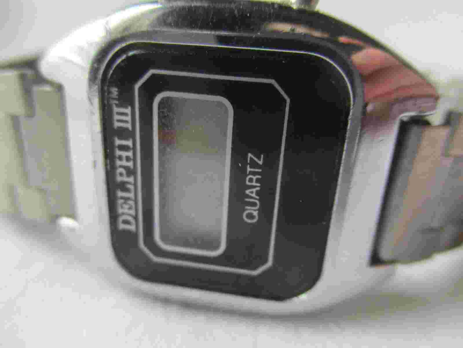 Delphi III Women's Digital Quartz Wristwatch Silvertone Metal Link Band