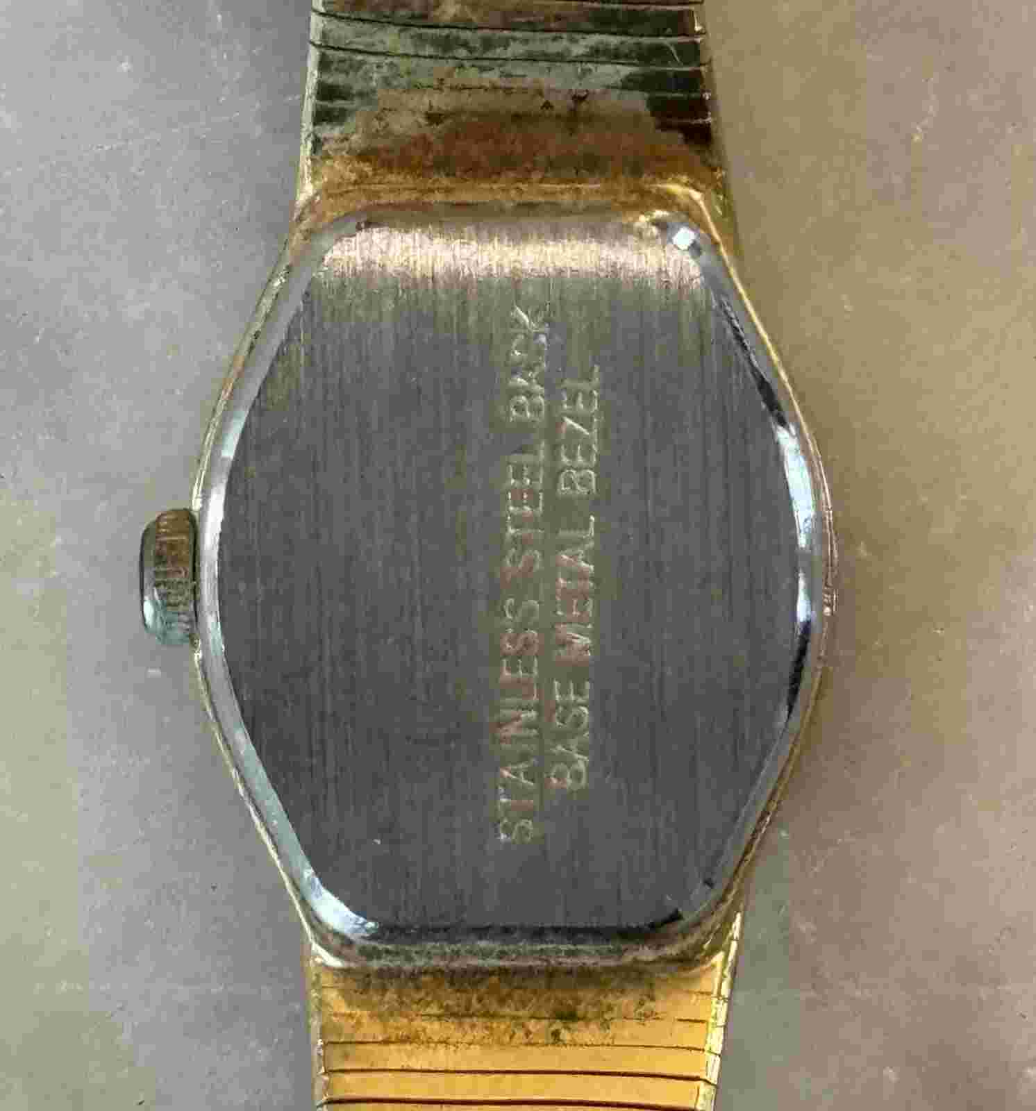Avanti Gold Tone Heart Band Quartz Women's Watch - 15mm Case