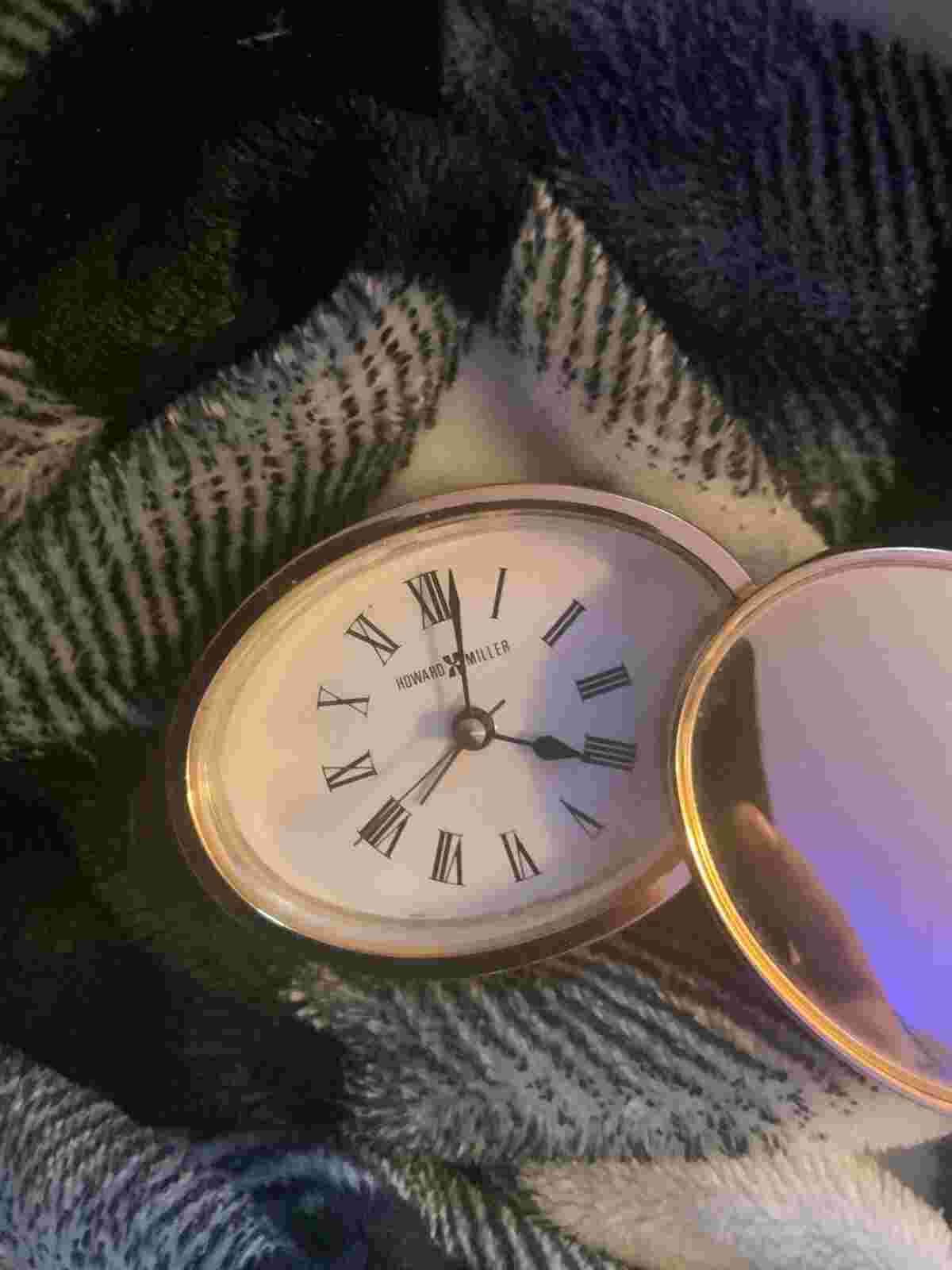 Howard Miller 4RE985 Pocket Watch Untested Needs Battery