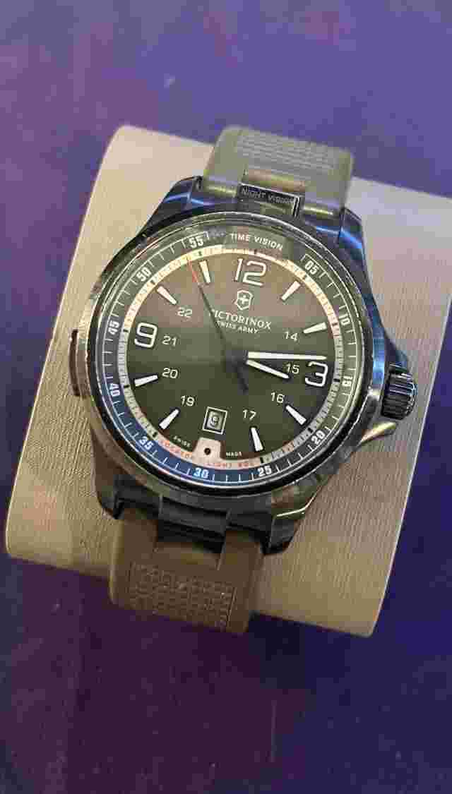 Victorinox Swiss Army 241595 Wrist Watch for Men