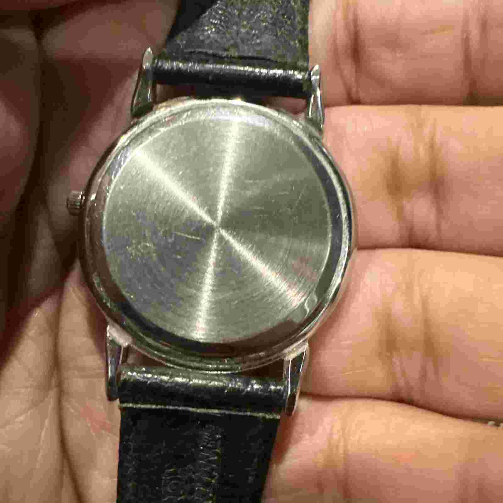 Running VTG Eastman Quarts Watch Silver Plated Roman Number Black Leather Strap