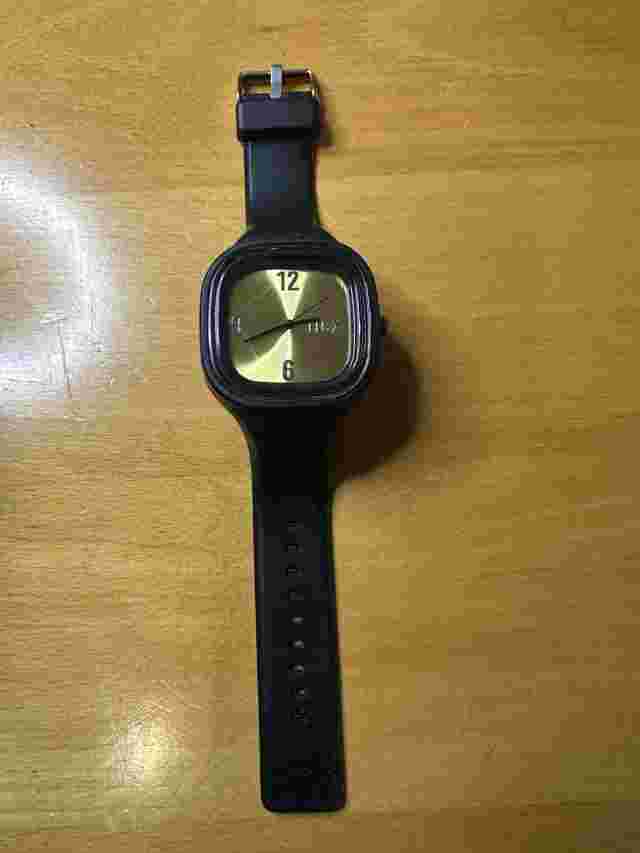 Flex Design Black Silicone Buckle Belt Gold Dial New Batt Quartz Watch