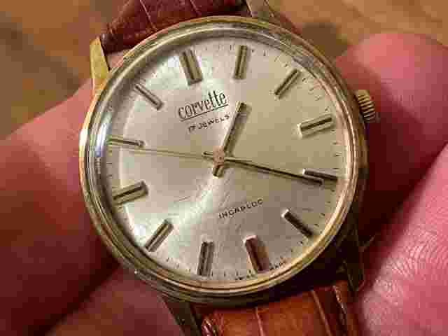 PAIR OF VINTAGE MENS WATCHES…KIENZLE AND CORVETTE
