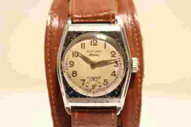 VINTAGE RARE SMALL WW2 GERMANY MILITARY MEN'S WATCH "BIFORA" 15J /D.R.G.M