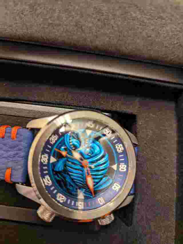 BRAND NEW rare OCEAN CRAWLER Limited Edition BLUE Piranha watch