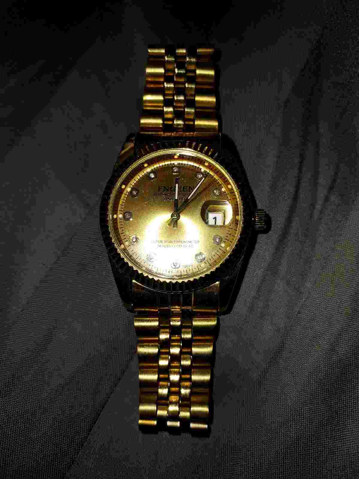 FNGEEN GOLD WATCH BRAND NEW