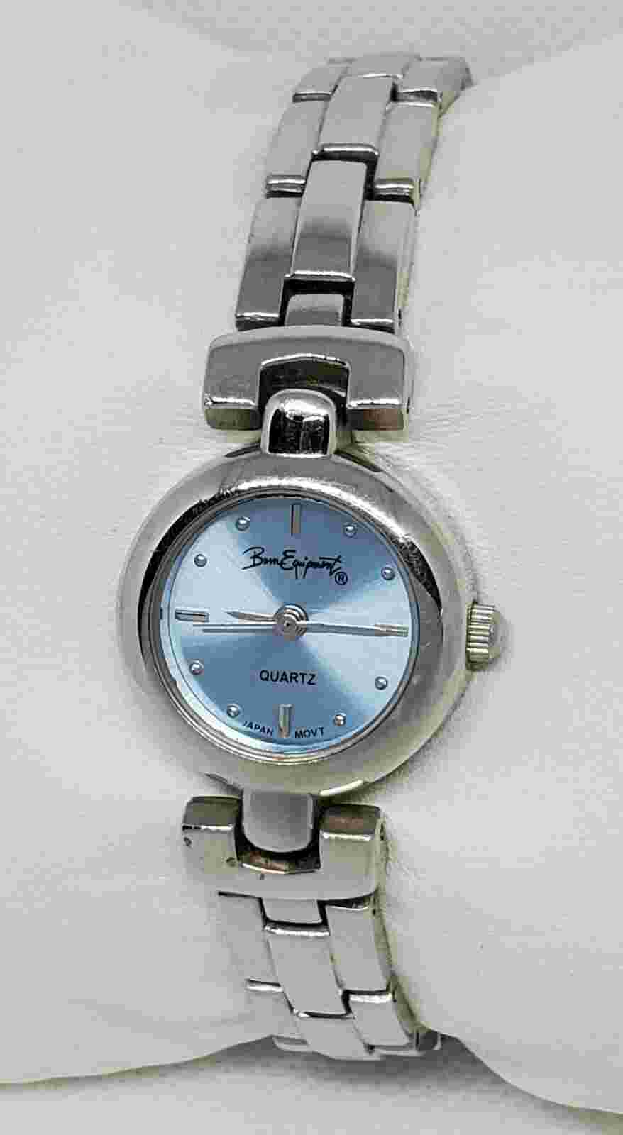 Ladies BUM Equipment Round Stainless Silver Tone Blue Dial Analog Watch D2