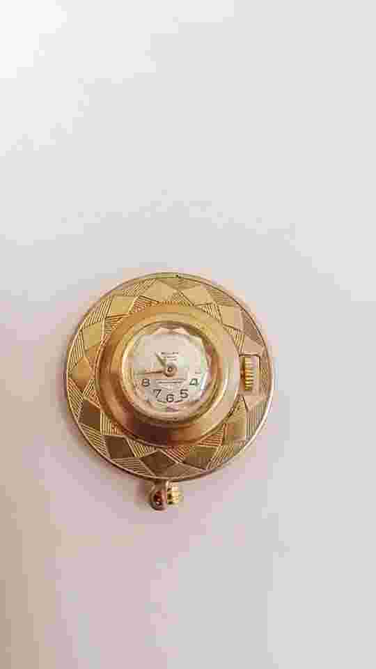ROUAN DE LUXE Lady watch brooch pendant plated gold Original from 1940s Working