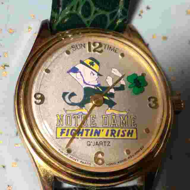 VTG SUNTIME NOTRE DAME FIGHTIN IRISH LEPRECHAUN THEMED WATCH w/ROTATING SHAMROCK