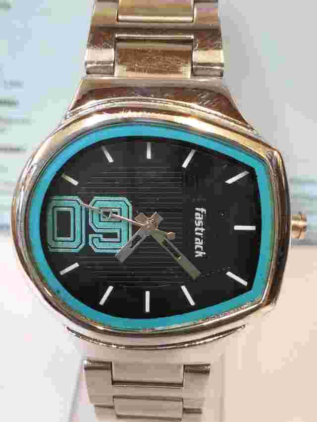 FASTRACK QUARTZ BLACK DIAL 6175SAA INDIA WOMEN'S FULL WORKING VINTAGE WATCH