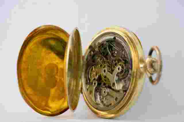 Minerva Chronograph Chronometer 18k Gold Case 17 Rubies Compteur Ancre Precision