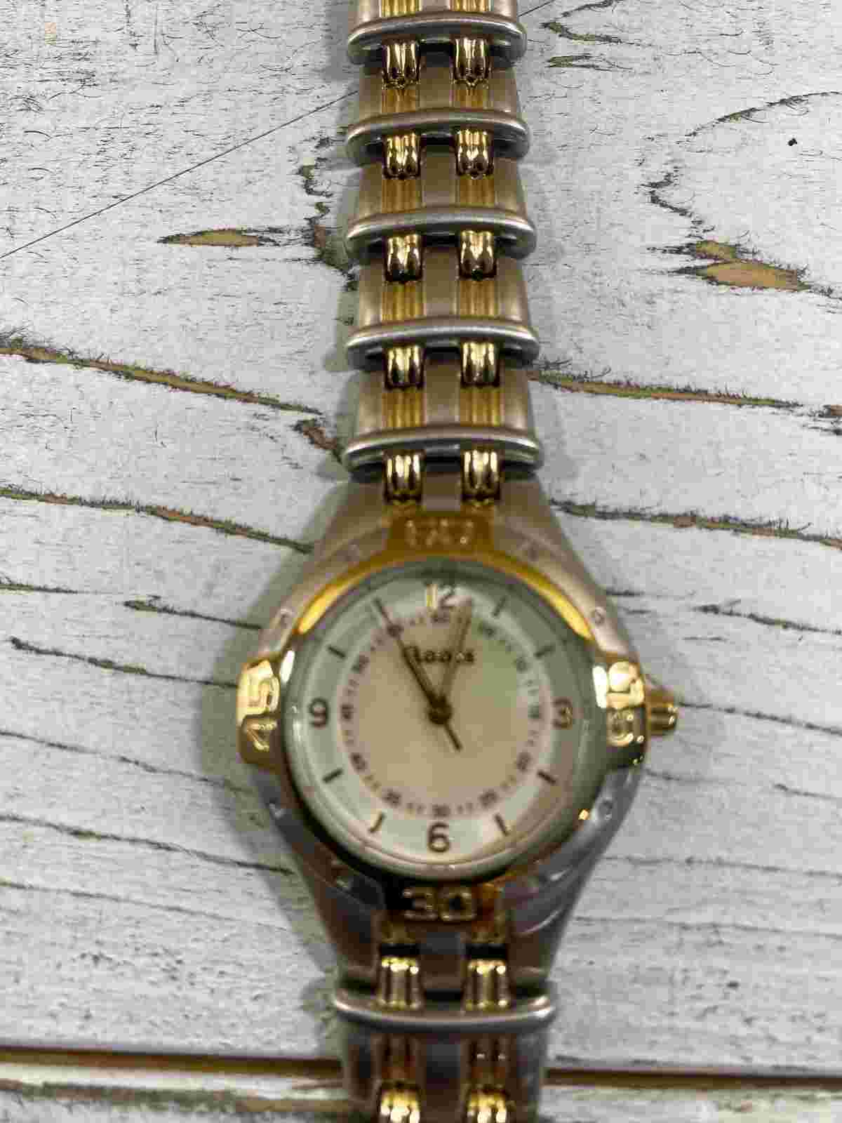 Roots Brand - Radiance R5010 - Ladies watch