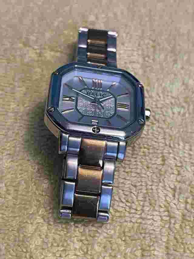 Relic Analog Wristwatch All Stainless Steel Gold Tone (needs Battery)