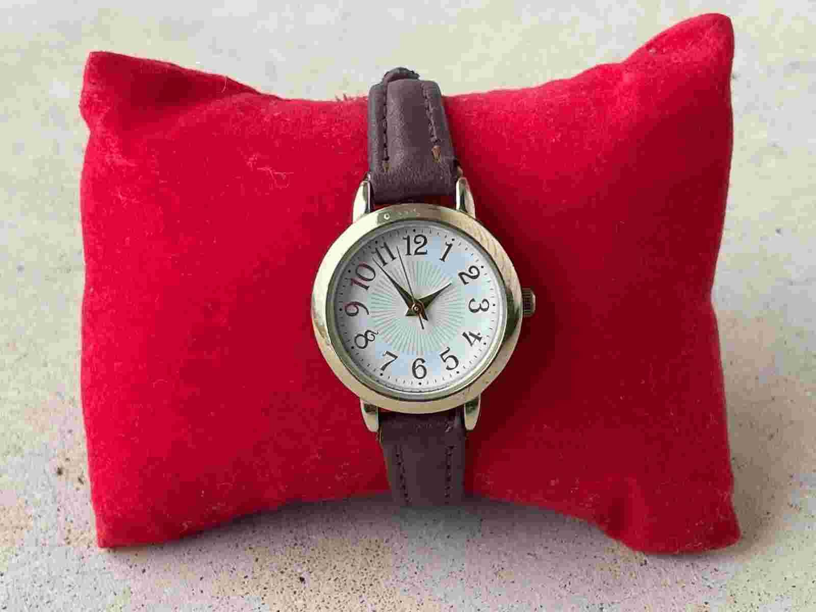 FMD Fashion Women Watch Gold Tone Case Brown Band Analog Wrist Watch