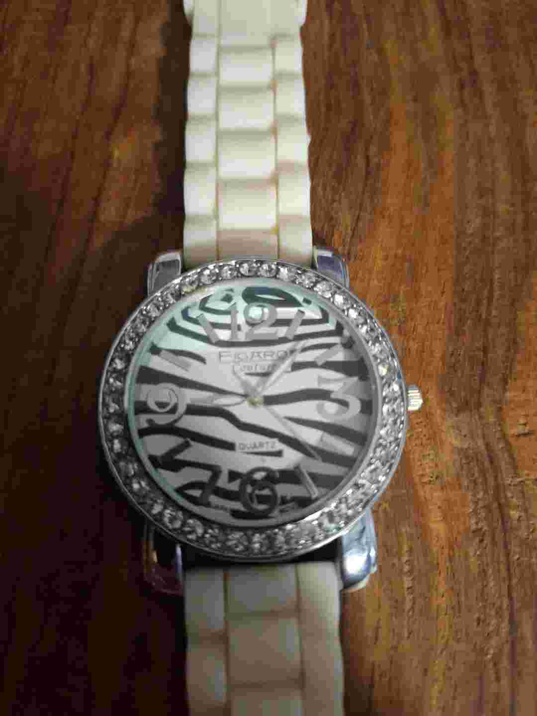 Figaro Couture Watch...white Band...tiger Stripes...