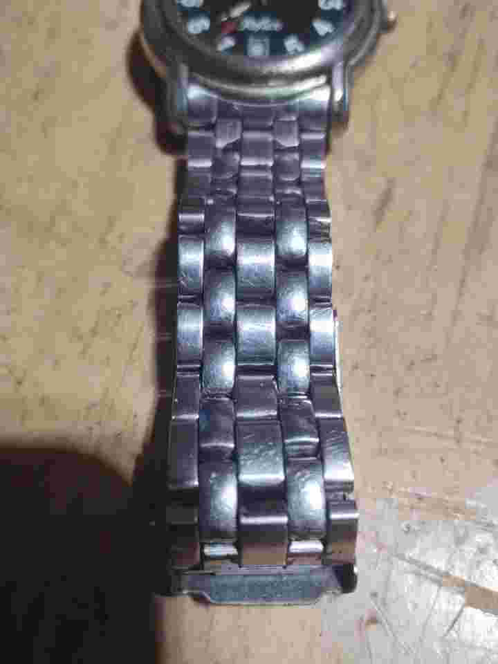 Reflex Quartz watch black dial P.H 10082