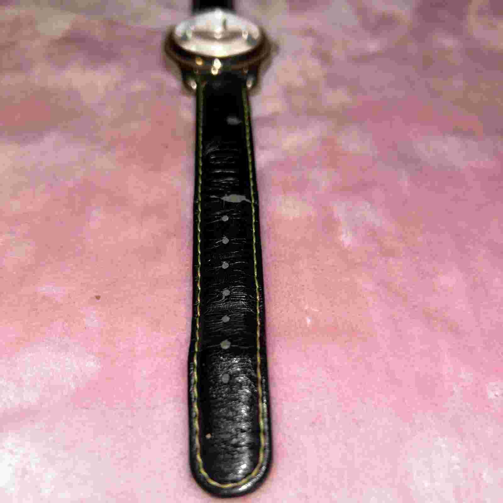 Vintage Joe Boxer Women’s Watch GUC Original Band, Needs Battery Sold As Is!