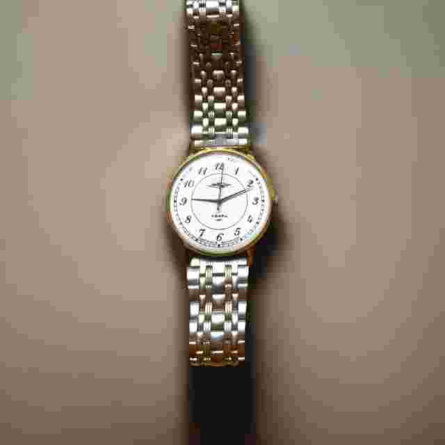 Soviet USSR Women’s Quartz Watch Vympel Советские Часы Женские Вымпел