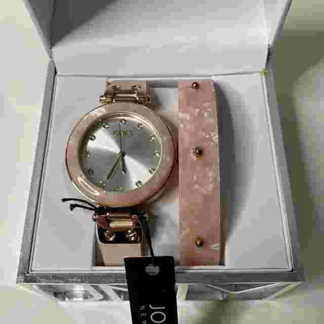Jones New York Signature Womens Pink / Gold Watch & Bracelet Set Org. $75