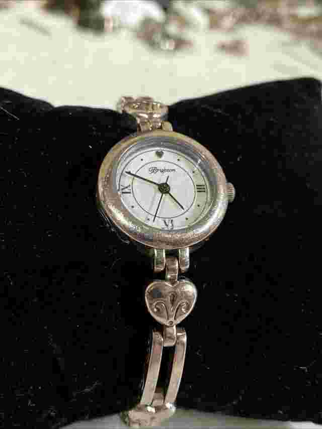 Brighton Pompeii Watch Women Silver Tone Round Heart Toggle Band New Battery 6.5